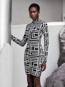 Maija 滿版印花小高領緊身洋裝不附腰帶 - 黑與白 - 查看 8