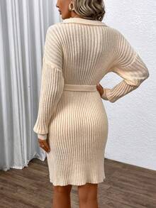 SHEIN Essnce 折邊翻領落肩袖腰帶毛衣洋裝 - 杏色 - 查看 2