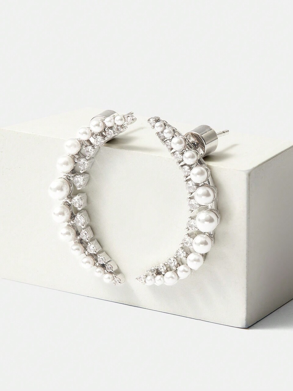 MOTF CRESCENT MOON RHINESTONE PEARL EARRINGS