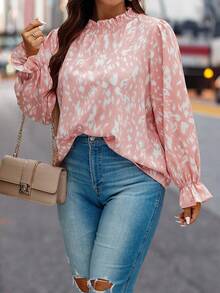 Celure 大碼滿版印花喇叭袖褶邊襯衫 - 粉色 - 查看 3