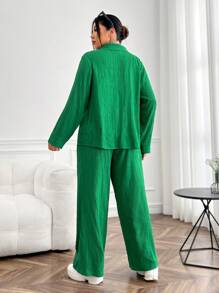 SHEIN EZwear Plus Solid Plisse Shirt & Pants - Green - View 2