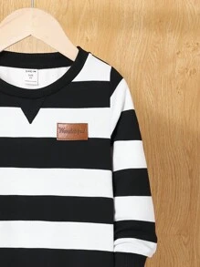 SHEIN 小男孩霍格華茲條紋圓領常規肩套頭衫 - 黑與白 - 查看 5