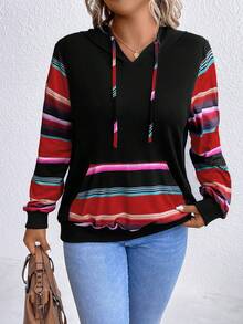 SHEIN LUNE 加大码条纹印花袋鼠口袋抽绳卫衣 - 紅色 - 查看 4