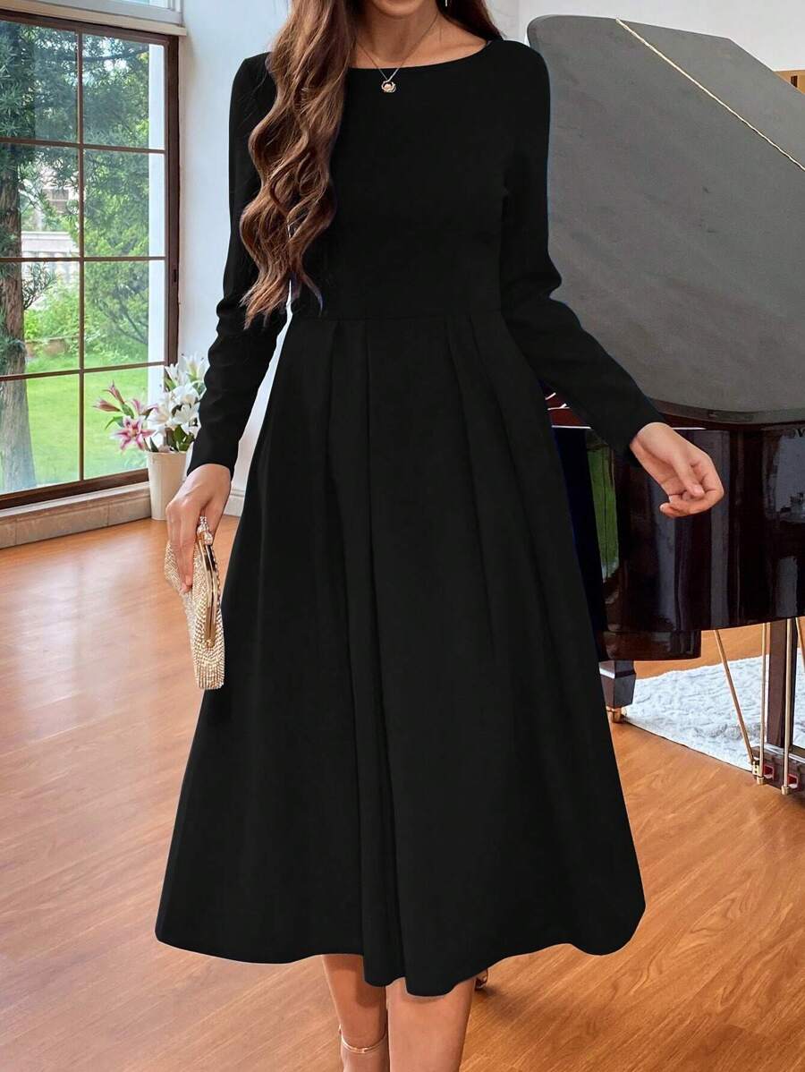 SHEIN LUNE Solid Zip Back Plicated Hem Dress Maxi Women Outfit - Black - View 1