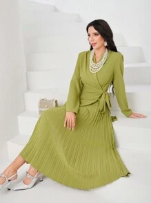 Modelyn 素色百褶下擺側打結圍裹側打結洋裝 - 綠色 - 查看 1