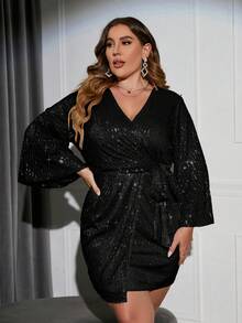 Double Crazy 大碼交疊領腰帶亮片洋裝 - 黑色 - 查看 4