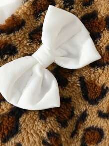 女嬰豹紋蝴蝶結插肩袖運動衫和褲子