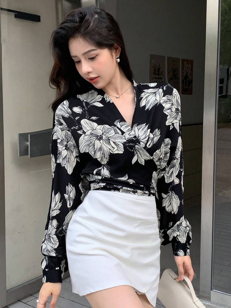 DAZY Floral Print Surplice Neckline Drop Shoulder Blouse - Black - View 1