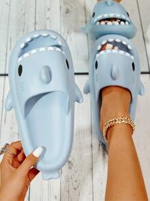 流行鯊魚造型塑料拖鞋，柔軟舒適可內外穿，情侶款可愛俏皮鯊魚拖鞋