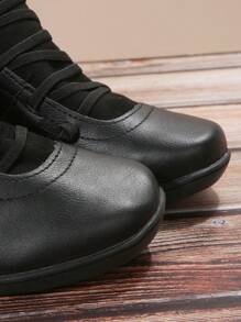 Retro Flat Non-slip Soft Bottom Casual Cross Elastic Band Side Zipper Boots - Black - View 3