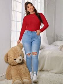 SHEIN Essnce Valentine's Day,Plus Solid Eyelet Embroidery Lettuce Trim Tee