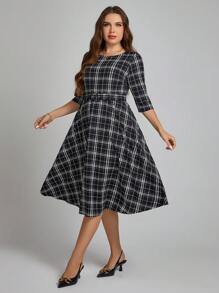 SHEIN Clasi 大碼自搭扣腰帶格紋洋裝 - 黑與白 - 查看 6