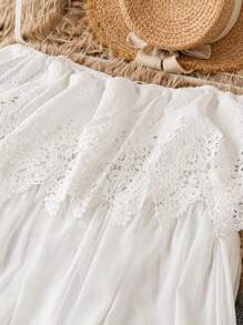 SHEIN LUNE 大碼蕾絲拼接一字肩荷葉邊連衣裙不附腰帶 - 白色 - 查看 3