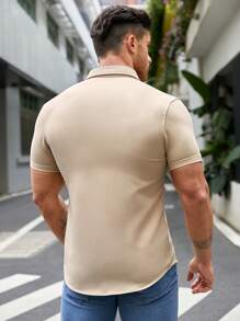 GENTILAND 男士素色前排扣襯衫 - 卡其色 - 查看 2