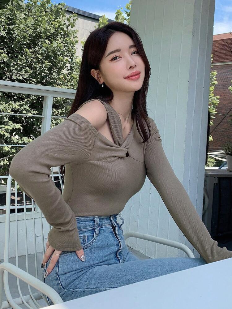 Twist Front Asymmetrical Neck Tee,Fall Clothes Long Sleeve Women Tops