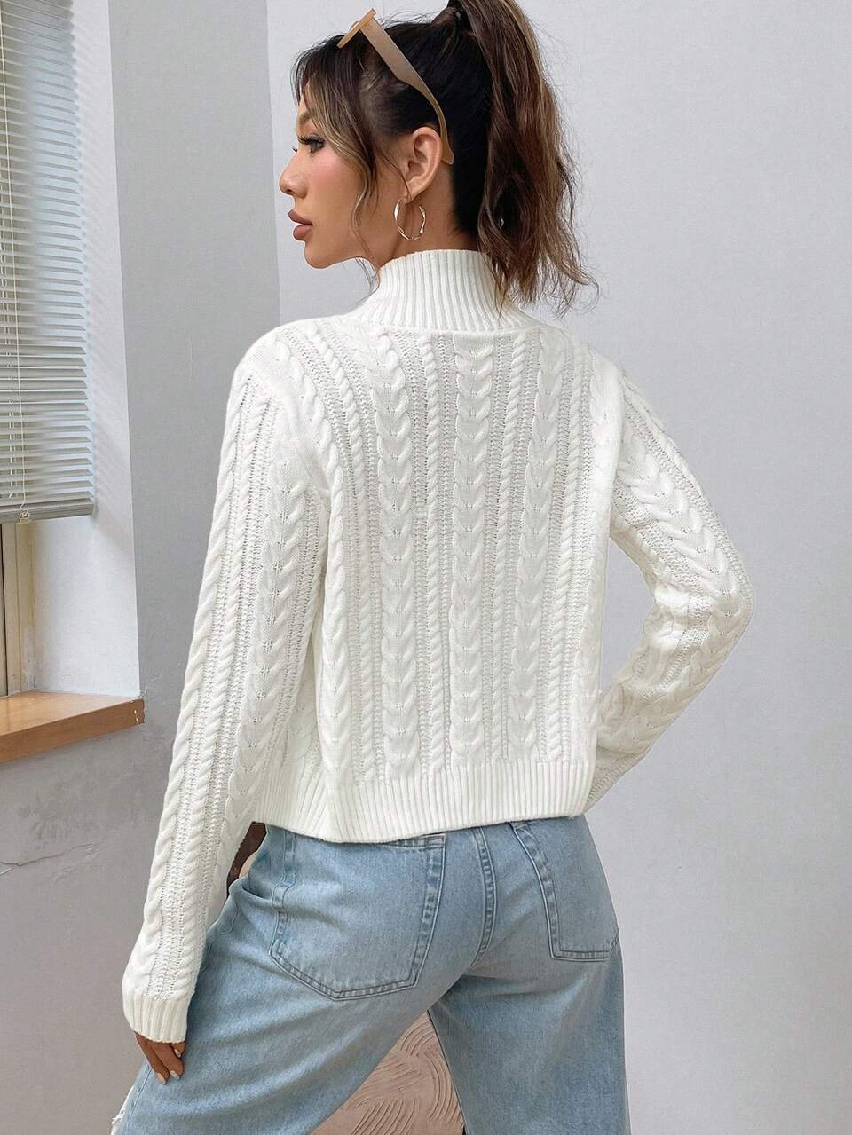 Women's Elegant White Cable Knit Zip Up Cardigan,Autumn Casual Everyday Stand Collar Regular Fit Long Sleeve Knitted Sweater Tops For Ladies
