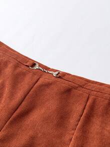 SHEIN Clasi Plus Solid Chain Detail Flare Skirt - بني - مشاهدة 3