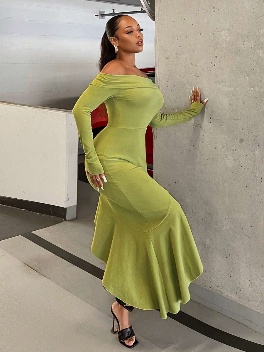 SHEIN SXY Vestido de hombros descubiertos asimétrico bajo con fruncido