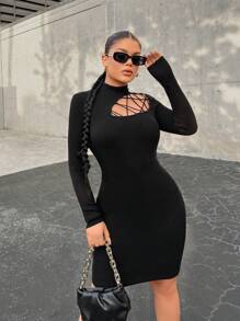 SHEIN SXY 前鏤空小高領緊身毛衣洋裝 - 黑色 - 查看 3