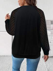 SHEIN Clasi Plus Contrast Lace Raglan Sleeve Sweatshirt Graduation,Back To School,Graduation,Teacher For Women,Back To School Pullover Fall Winter Sweatshirt Autumn - Black - View 2