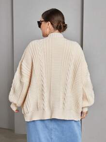 SHEIN Essnce 大碼麻花編織落肩袖前紐扣開襟衫 - 杏色 - 查看 2