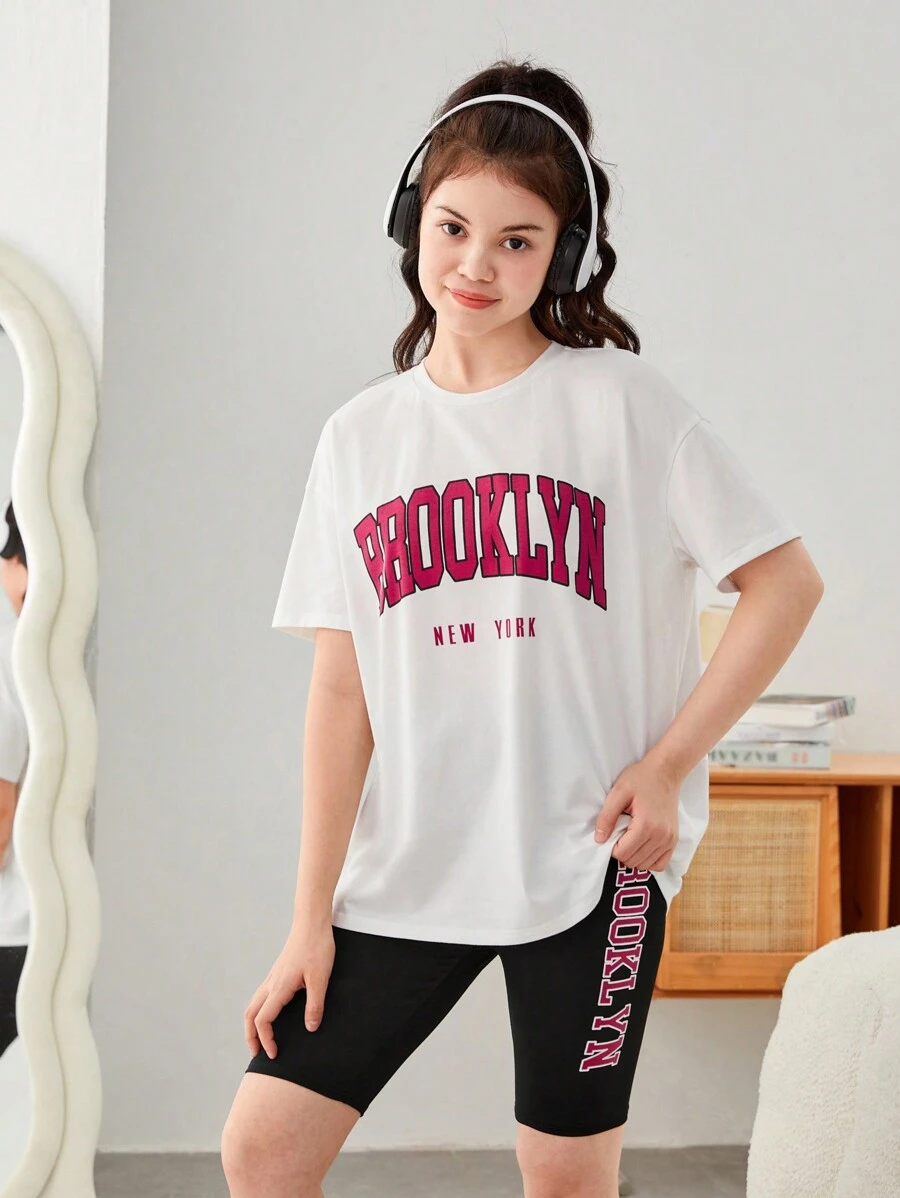 SHEIN Chica adolescente Camiseta de hombros caídos con estampado de letra & Shorts biker