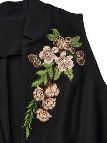 Celure 大碼花卉刺繡盤口前馬甲西裝外套 - 黑色 - 查看 4