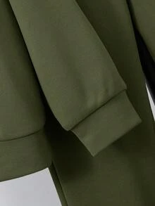 SHEIN 3 件套青少年男孩休闲圆领运动衫 + 基本款长裤 + 拉链斜挎包，羊毛，加厚 - 墨綠色 - 查看 3