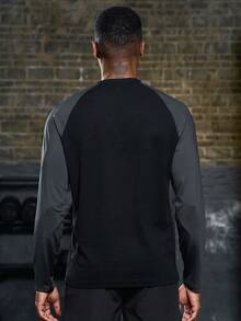 Men Letter Graphic Raglan Sleeve Sports Tee Workout Tops - Black - View 2