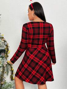 SHEIN EZwear Plus Plaid Print V Neck Dress - Red - View 2