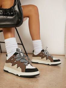 撞色前繫帶板鞋 - 黑色 - 查看 7