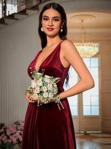 SHEIN BAE 珍珠鍊條細節露背天鵝絨伴娘禮服