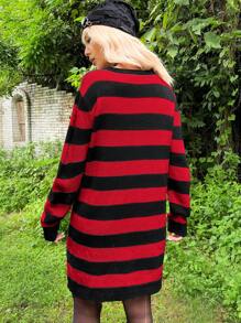 ROMWE PUNK 條紋圖案破洞落肩袖毛衣洋裝 - 紅色 - 查看 2