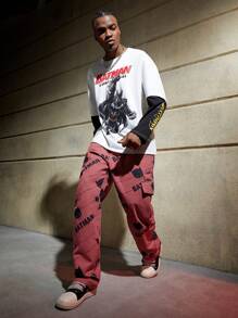 ROMWE MEN Batman X ROMWE Guys Letter & Cartoon Graphic Flap Pocket Side Drawstring Waist Cargo Pants - Multicolor - View 5