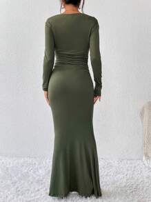 Allurite Vestido largo con cuello asimétrico, drapeado y bajo de cola de sirena para mujeres, atuendo de otoño - Verde militar - Ver 2