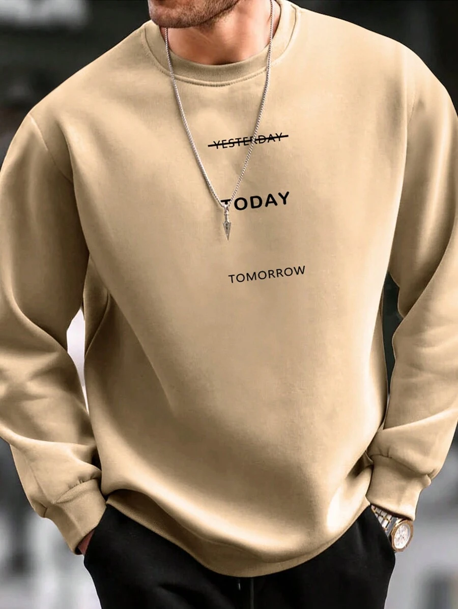 Manfinity Homme Nam Plus Đồ họa Chữ cái Lót nhiệt Áo nỉ - Màu Khaki - Xem 1