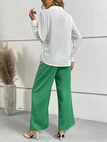 SHEIN Frenchy 淨色口袋貼花襯衫 & 闊腿褲 - 綠色 - 查看 2