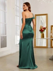 SHEIN Belle 一肩開衩大腿緞面伴娘禮服