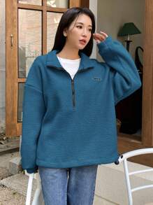 DAZY 字母贴片细节落肩半拉链泰迪熊运动衫，秋季女装