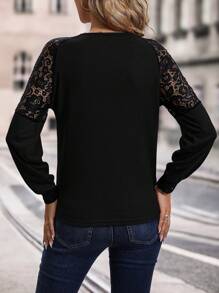 EMERY ROSE Áo thun tay áo Raglan có ren tương phản - màu đen - Xem 2