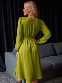 SHEIN Privé Lantern Sleeve Keyhole Back Belted Dress - Olive Green - View 2
