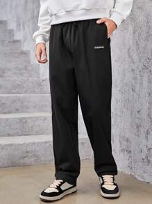 SHEIN 青少年男孩字母圖案斜口袋長褲 - 黑色 - 查看 1