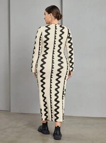 SHEIN Essnce 大碼幾何印花緊身洋裝 - 彩色 - 查看 2