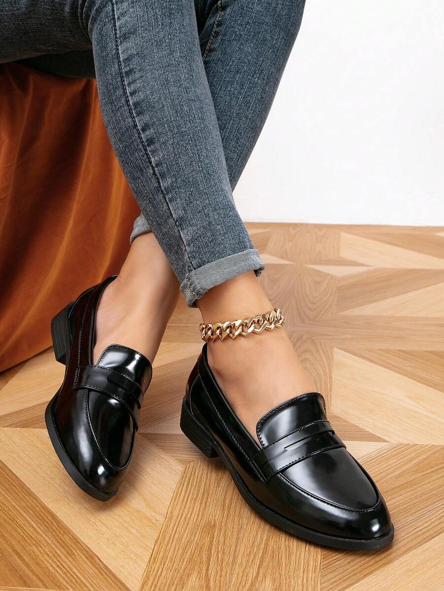 Mocasines planos de punta redonda para mujeres, zapatos casuales cómodos y unisex de slip-on, color negro, adecuados para primavera y otoño