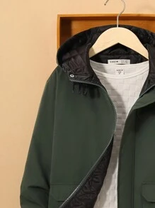 SHEIN Casaco acolchoado com capuz e bolso com aba Tween Boy