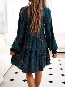 SHEIN Clasi 滿版印花喇叭袖荷葉邊娃娃裙