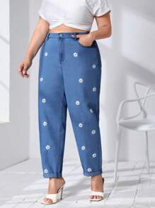 SHEIN Essnce Plus Floral Embroidery Mom Fit Jeans - Medium Wash - View 5