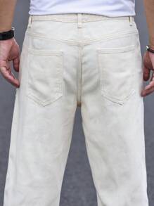 Manfinity EMRG 寬鬆男星字母印花直筒牛仔褲 - 杏色 - 查看 3