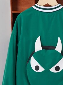 SHEIN 男大童卡通圖案3D耳朵設計條紋飾邊落肩袖加絨內裏學院風夾克 - 墨綠色 - 查看 3