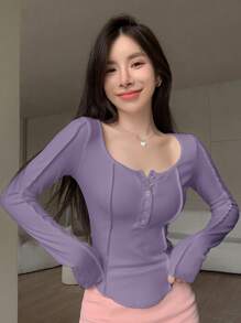 DAZY Áo thun nữ tay dài cài nút phía trước, gấu cong, quần áo mùa thu - Màu Lilac Tím - Xem 2